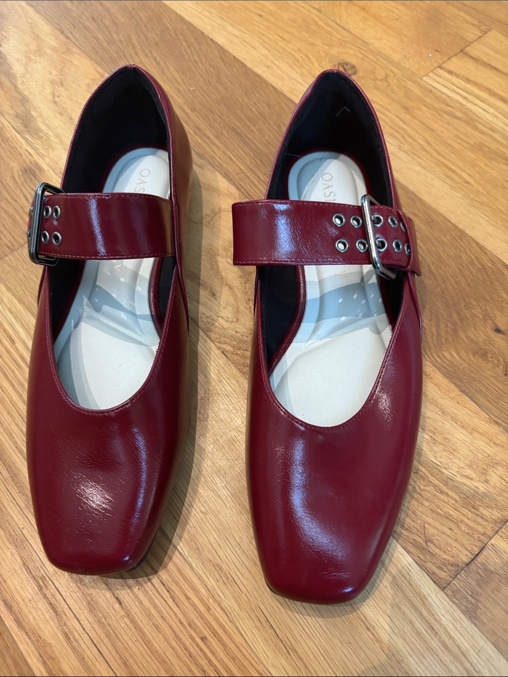 Oasis Society The Soho Wine Ballet Flat Buckle Mary Jane Red Shoes Womens Size 8